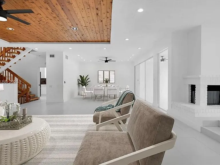 2000 S Bayshore Dr #58 — Photo 9