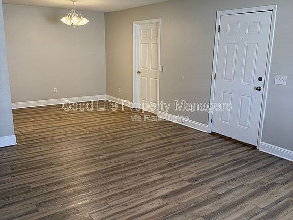 3rd image of 8458 Chisholm Rd