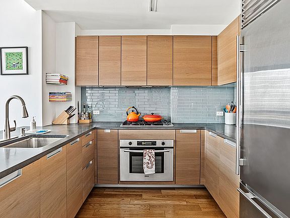3rd image of 310 W 52nd St APT 18J