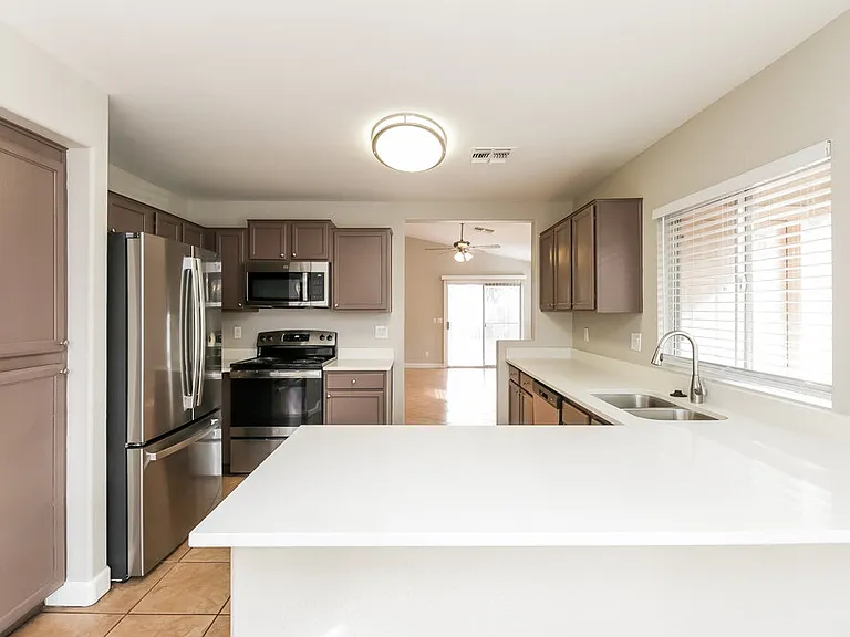 631 N Williams St — Photo 8