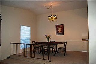 3rd image of 924 Mossvine Dr