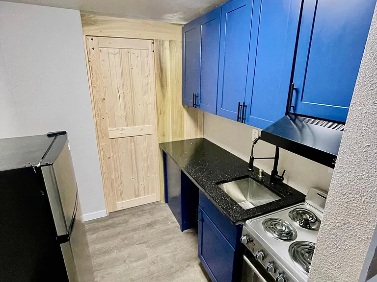 219 Queen Anne Ave N #206 — Photo 6