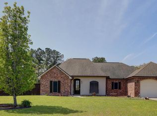 7613 Sugar Hill Dr, New Iberia, LA 70560