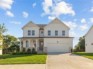 612 Grand Wehunt Dr, Hoschton, GA 30548