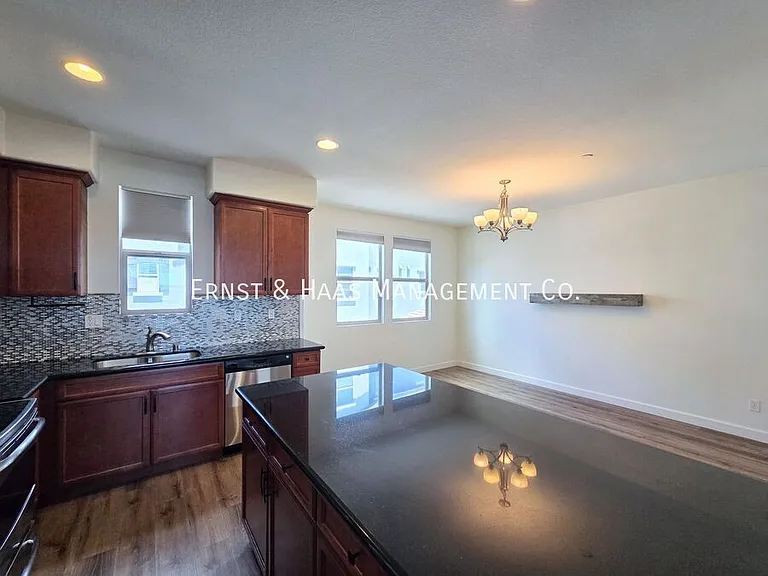 3003 N Pacific Coast Hwy — Photo 15
