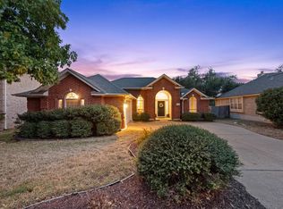 6925 Auckland Dr, Austin, TX 78749