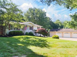 1588 Apple Valley Dr, Howard, OH 43028