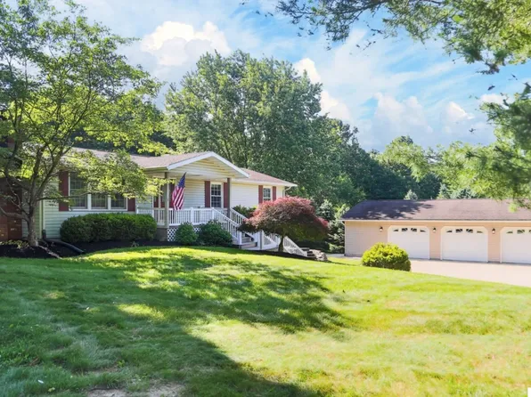 1588 Apple Valley Dr, Howard, OH 43028