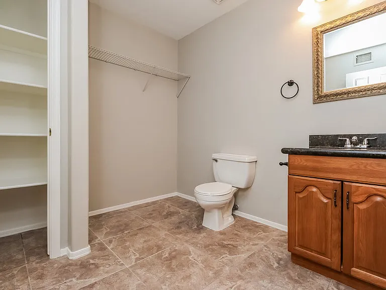 4514 E Scott Ave — Photo 15
