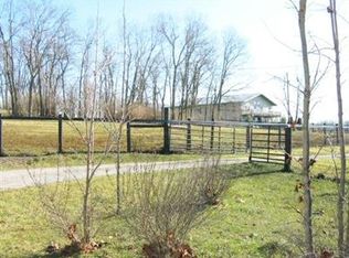 583 College Rd, Paris, KY 40361