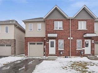 383 Chaffey St, Welland, ON L3B2Y3