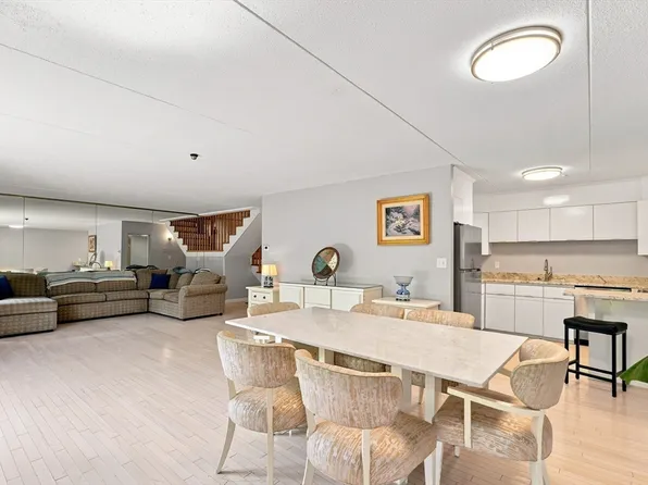 55 Tall Oaks Dr Unit L8, Weymouth, MA 02190