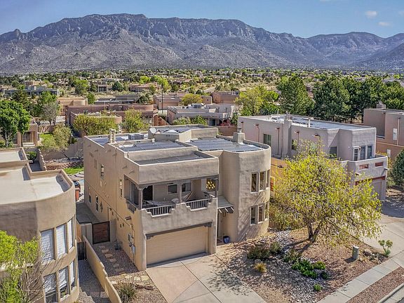 3rd image of 12701 Sunset Ridge Pl NE