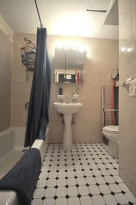 Rented by Compass | media 29