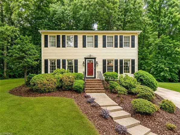 5812 Luxbury Ct, Winston Salem, NC 27104