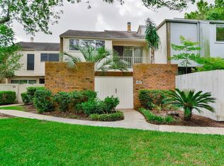 55 Chervil Cmn, Lake Jackson, TX 77566
