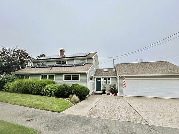 3rd image of 55 Memorial Dr