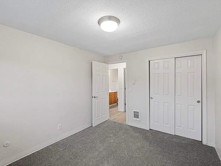 Manhattan Apartments - Normandy Park — Photo 86