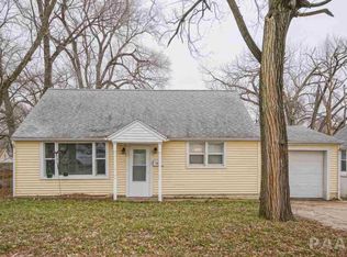 1420 Black St, Pekin, IL