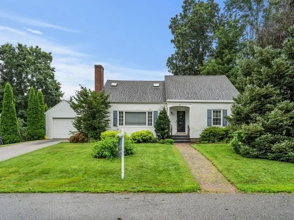 50 Lakewood Ter, Haverhill, MA 01830