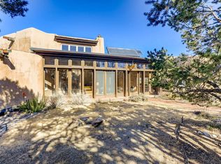 20 Calle San Martin, Santa Fe, NM 87506