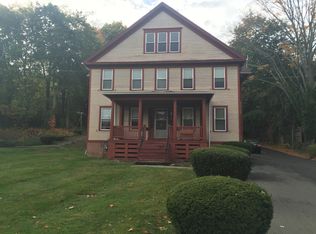 2696 Whitney Ave #DUPLEX, Hamden, CT 06518