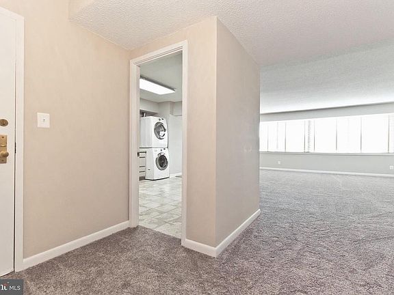 4th image of 3709 S George Mason Dr APT 213
