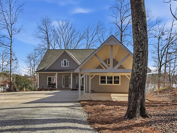2nd image of 138 Hoot Owl Ln