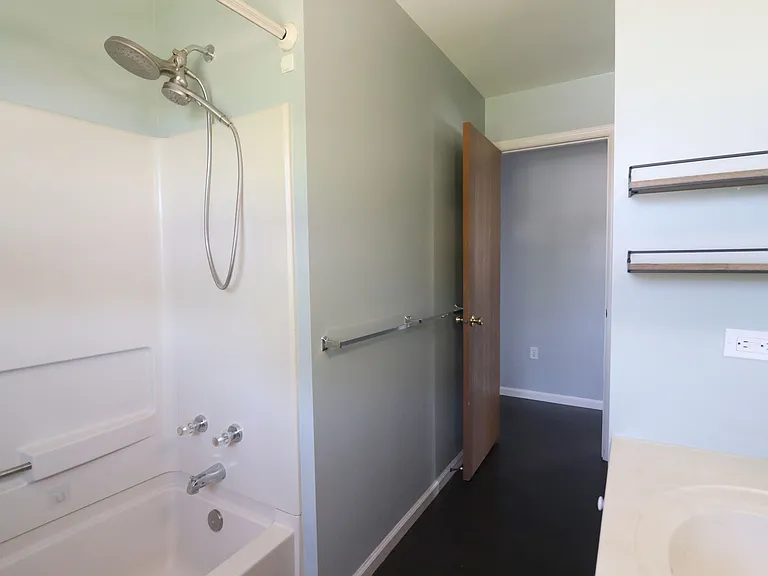 10 Spring House Ln — Photo 15