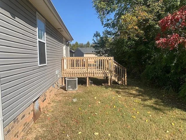 221 Pappy Dr — Photo 12