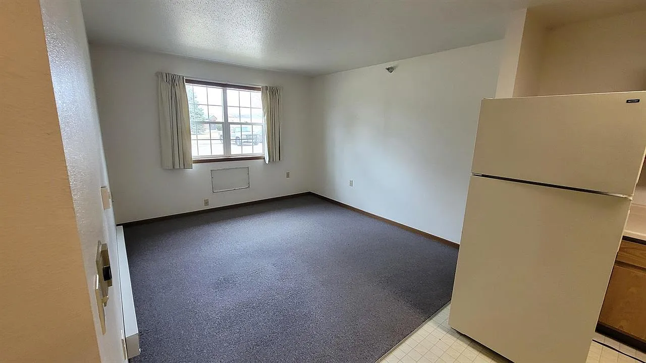 1 bed, 550 sqft, $730 — Photo 4