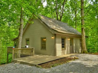 94 Woodglen Ct, Ellijay, GA 30540