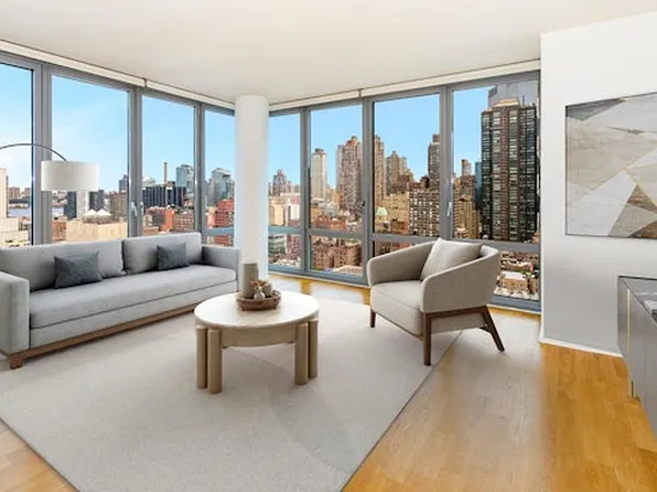 310 W 52nd St APT 24H, New York, NY 10019