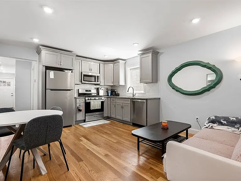 41 Horace St — Photo 12