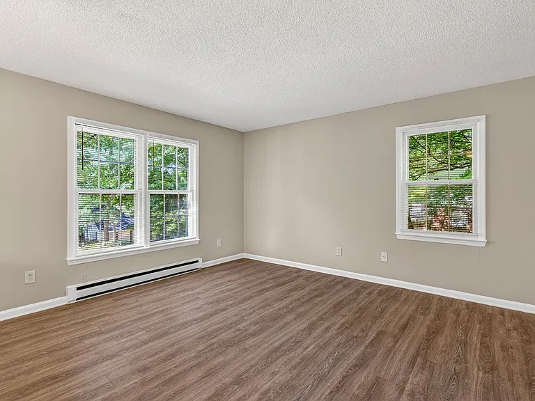 4725 Pennoak Rd — Photo 3