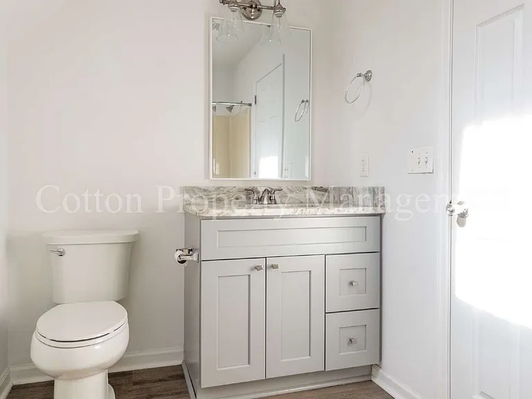 824 Haymarket Ln — Photo 33
