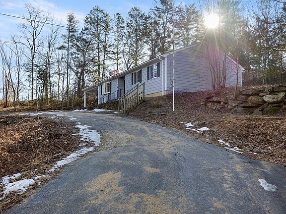 5th image of 28 Long Hill Rd