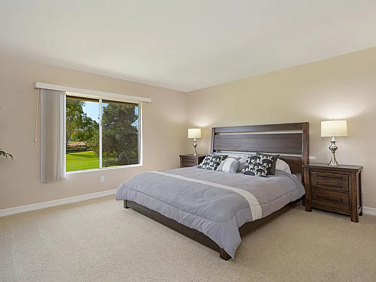 Master King size bed