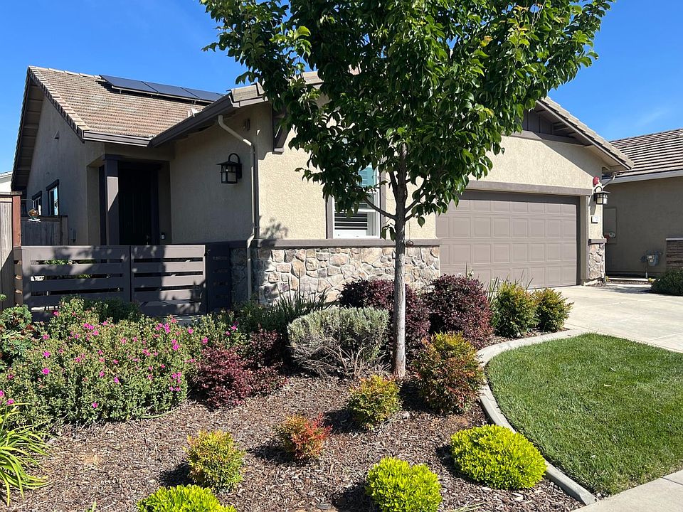 1st image of 720 Riley Way