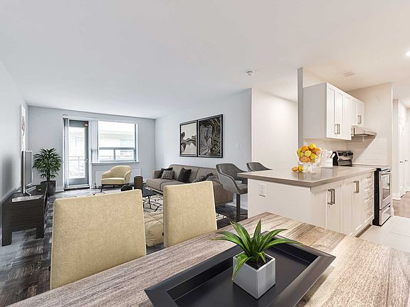 4th image of 80 Heath St W #209