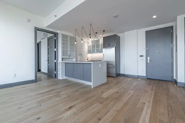 Rented by The KCI Group | media 30