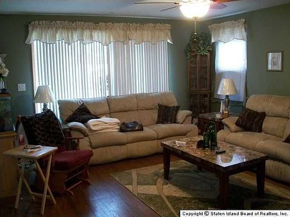 5th image of 165 Kemball Ave