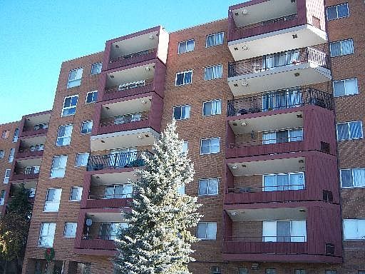 1st image of 200 Park Ave
