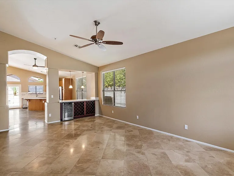 8158 E Rita Dr — Photo 3