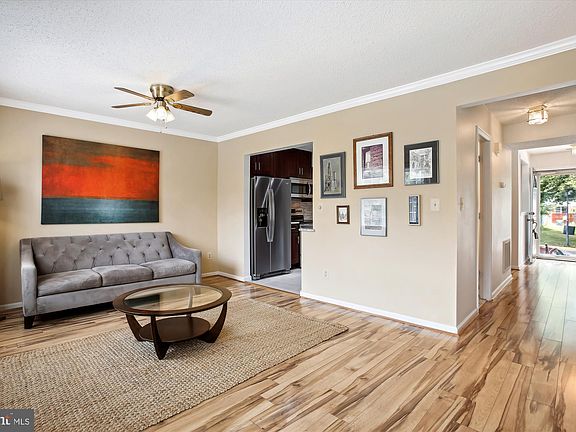 5th image of 6581 China Grove Ct