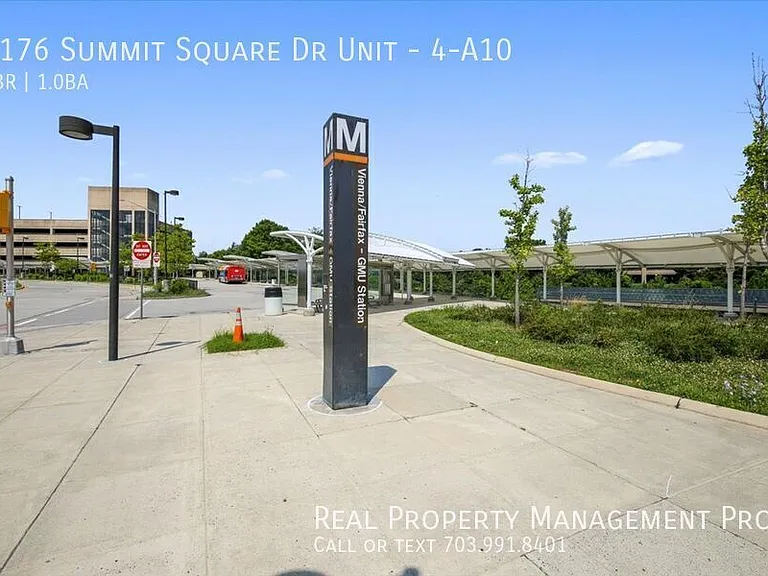3176 Summit Square Dr #4-A10 — Photo 33