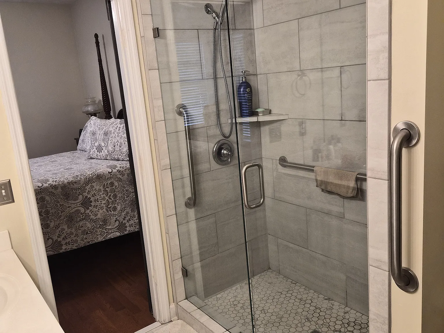 2 bed, 1250 sqft, $1,850 — Photo 4