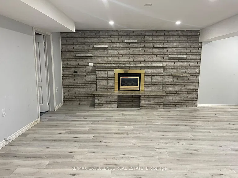 1595 Borden St — Photo 4