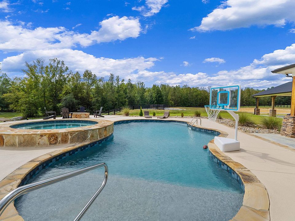 40th image of this home