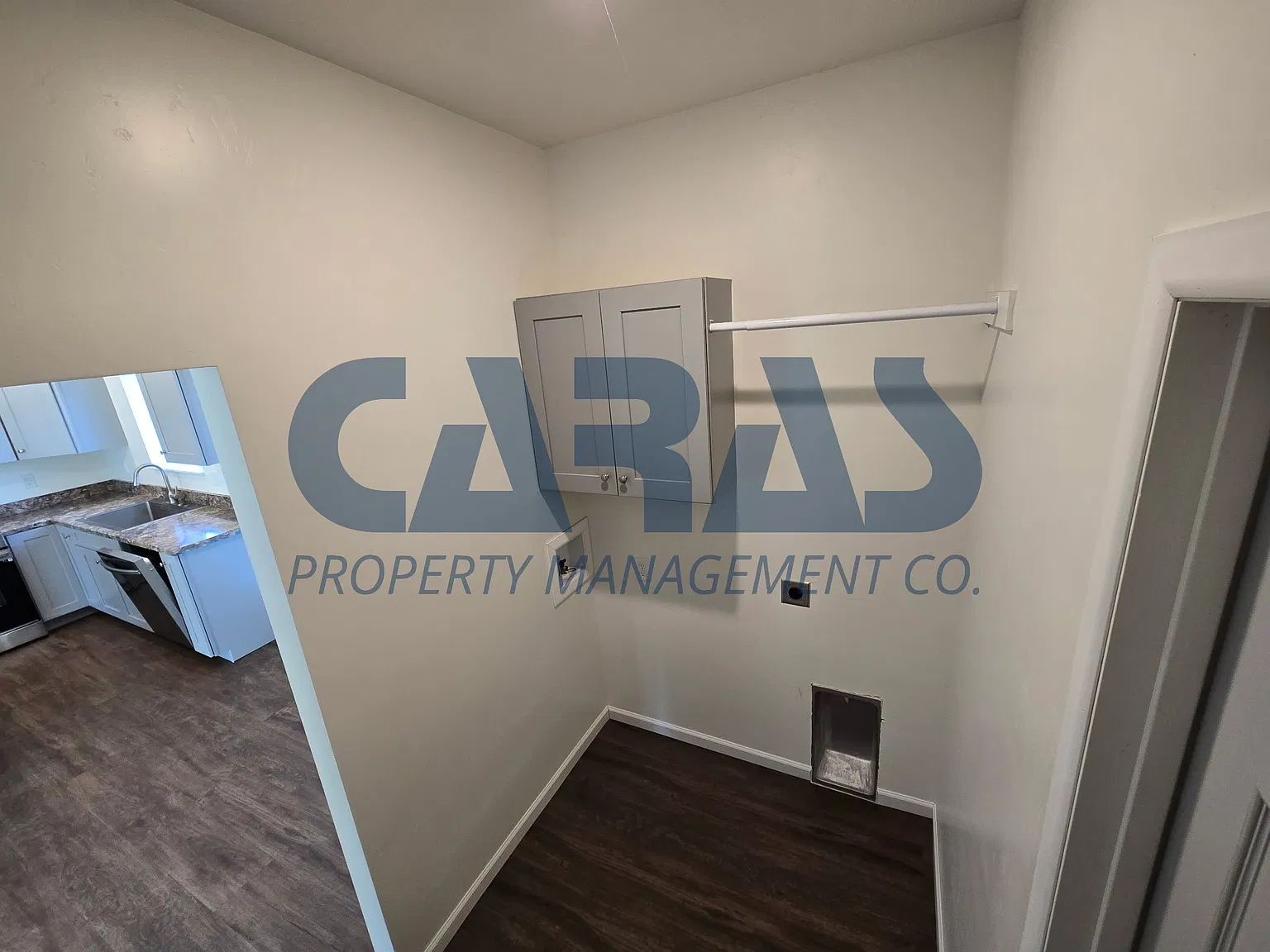 3 bed, 1236 sqft, $1,900 — Photo 2